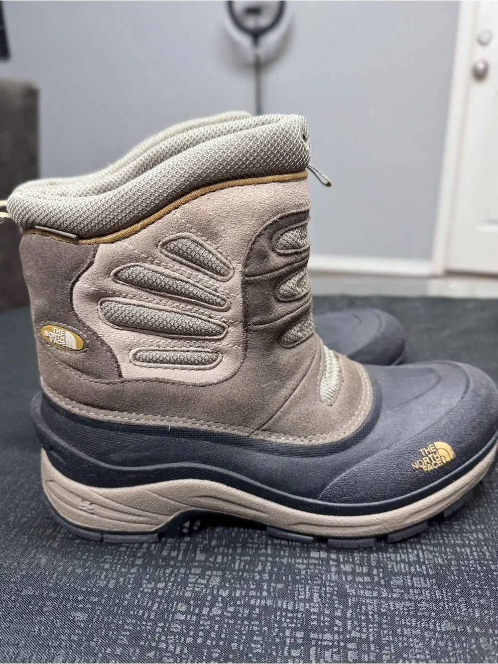 The North Face Kids Waterproof Snow Boots in Black and Tan